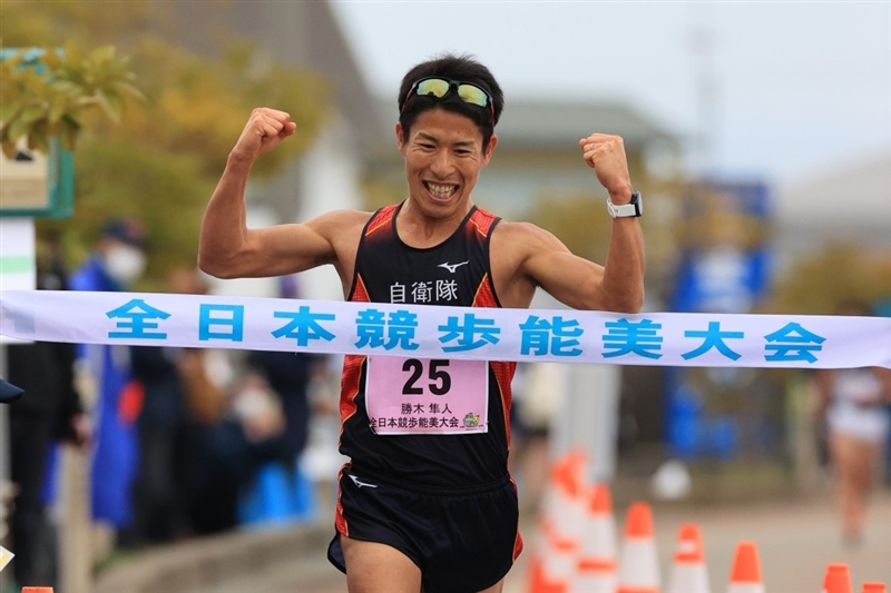 東京五輪50km代表の勝木隼人が日本歴代10位の1時間18分43秒でV！「余裕を持って歩けた」／全日本競歩能美