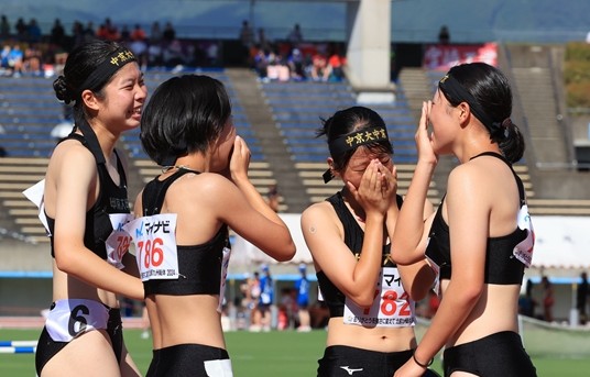 女子4×100mRは中京大中京が2年ぶりV!! 昨年は東海大会でバトンミス失格／福岡IH