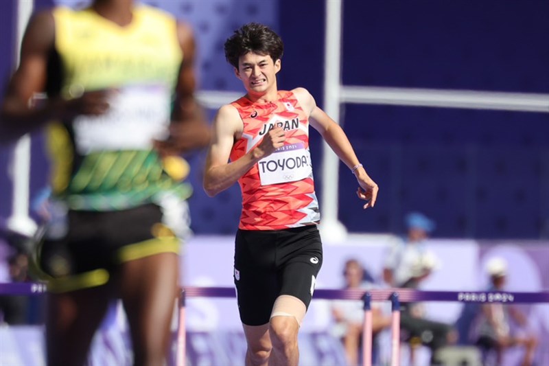 男子400mH・豊田兼 ケガの影響大きく予選最下位 脚を引きずりながらフィニッシュ／パリ五輪