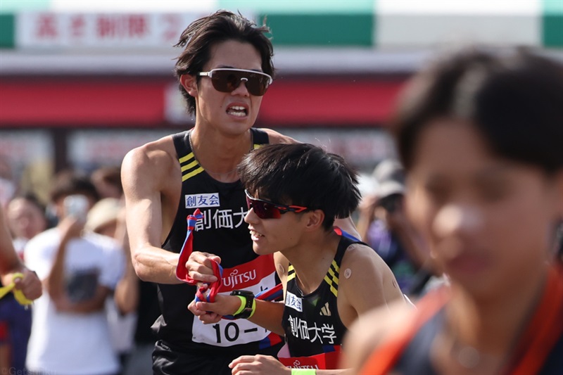 2区は創価大・吉田響が青学大を逆転！ アイビーリーグ選抜が2位中継 青学大、大東大、國學院大と続く／出雲駅伝