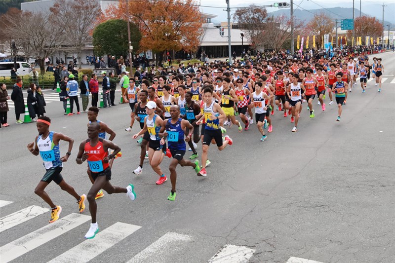 甲佐10マイルがWA公認コースに認定!!  12月開催の第49回大会から一般10kmの部も新設 女子5kmに田中希実が招待出場予定