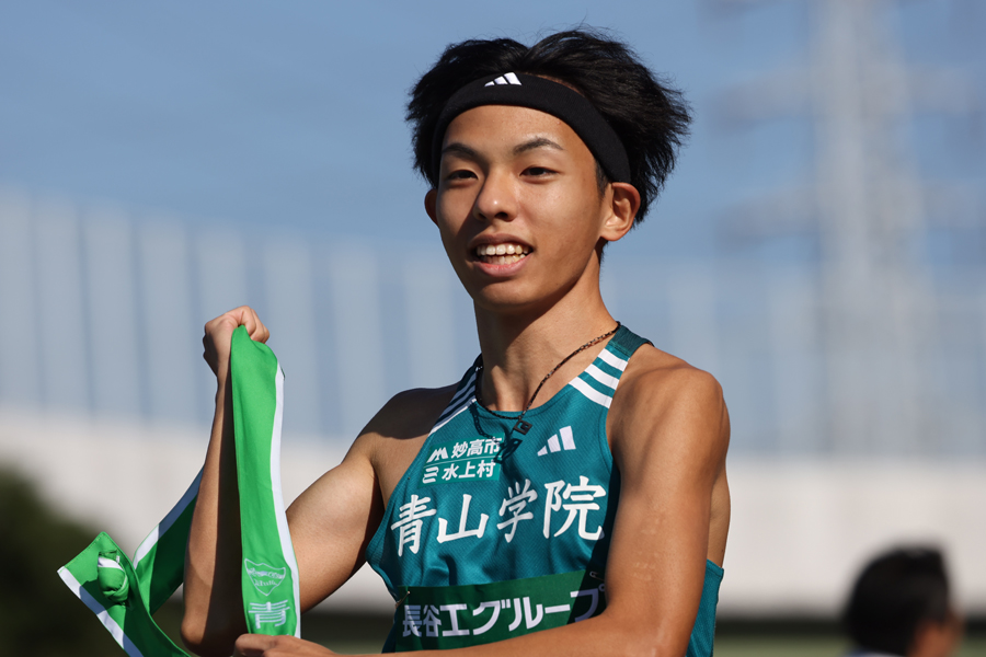 4区青学大・黒田朝日が33分03秒！4年ぶり区間新で独走態勢築く「区間賞意識していなかった」／全日本大学駅伝