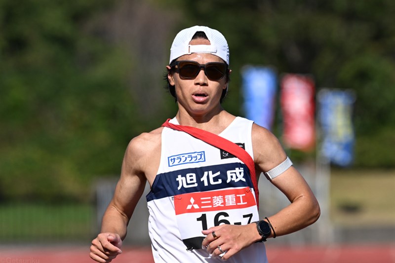 鎧坂哲哉が2時間8分34秒で2大会連続のセカンドベスト更新 アマレが2時間6分26秒でV 女子はグデタが制す／上海マラソン