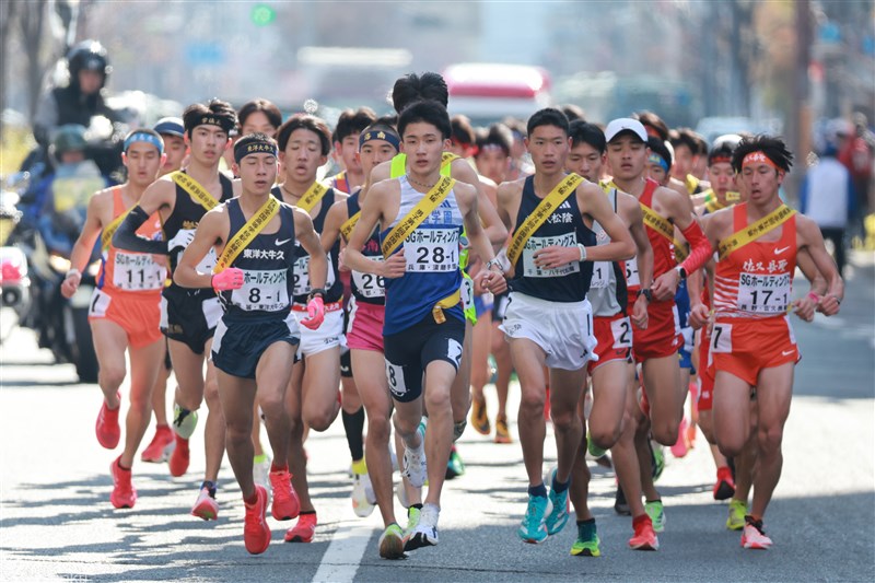 全国高校駅伝きょう号砲！女子10時20分 男子12時30分 都大路で116チームが絆のタスキリレー