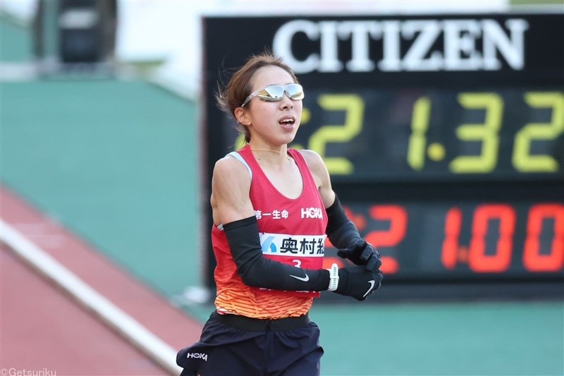 五輪6位の鈴木優花は自己新の2時間21分33秒で3位「途中まで攻めるレースができた」／大阪国際女子マラソン